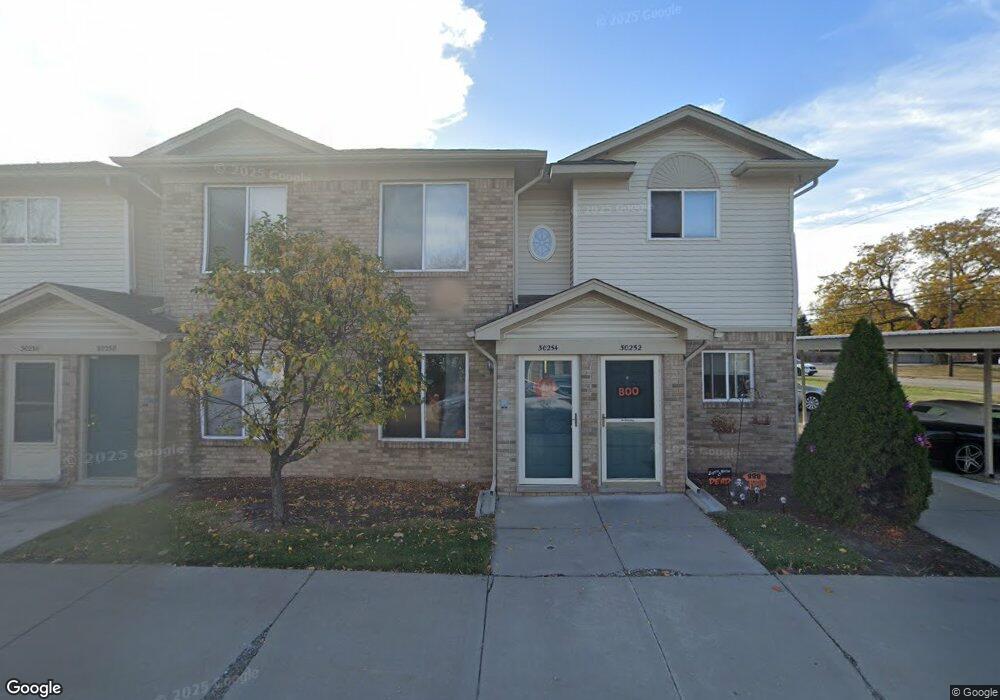 30254 Wedgewood Cir unit 62, Roseville, MI 48066 - photo 1