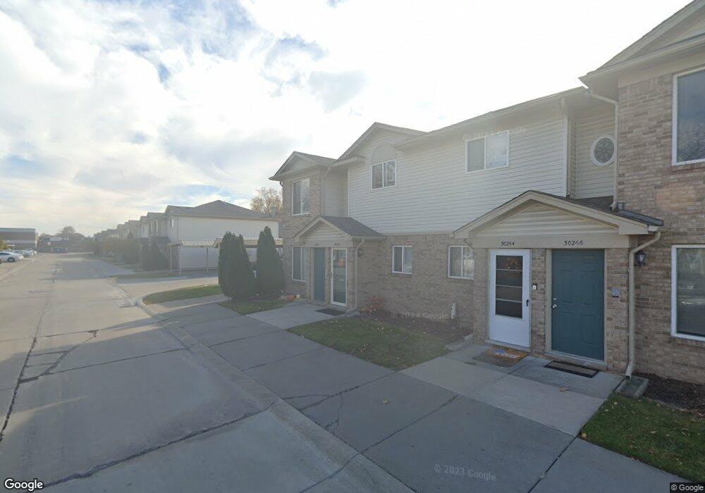 30270 Wedgewood Cir unit 58, Roseville, MI 48066 - photo 1