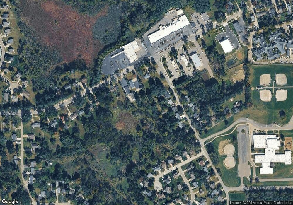 625 W Broad St, Linden, MI 48451 - photo 1