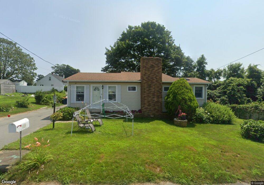 15 Sedgewick Rd, Fairhaven, MA 02719 - photo 1