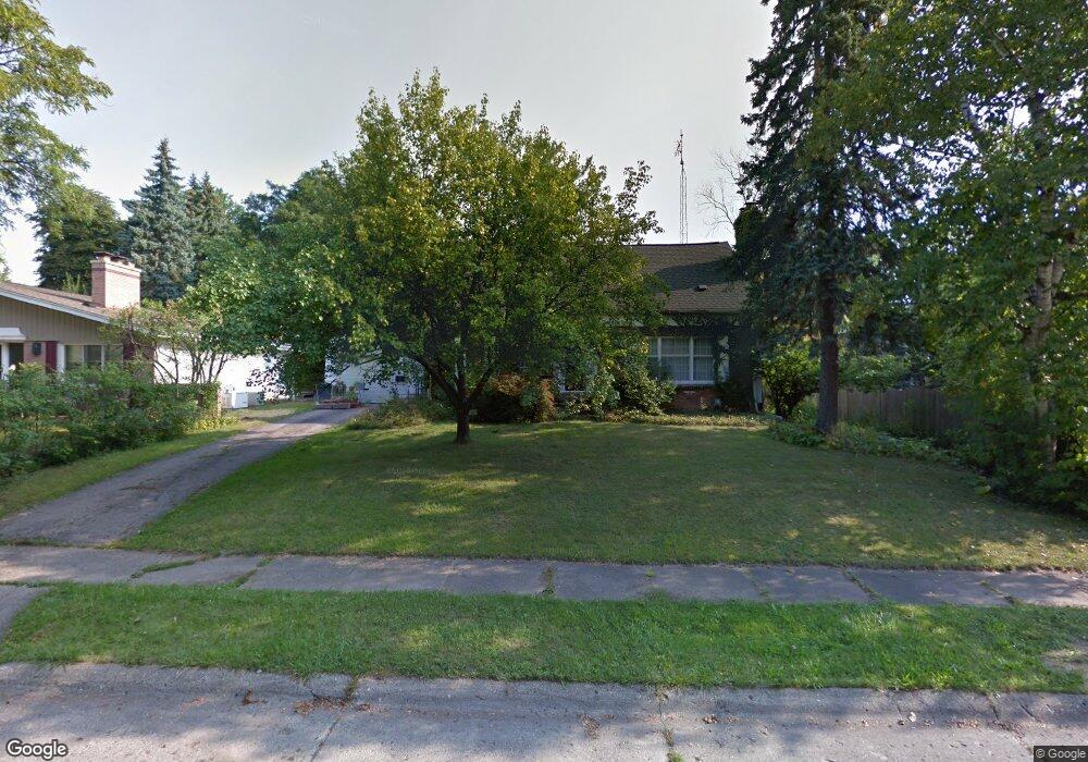 2041 Oxford Ln, Flint, MI 48503 - photo 1