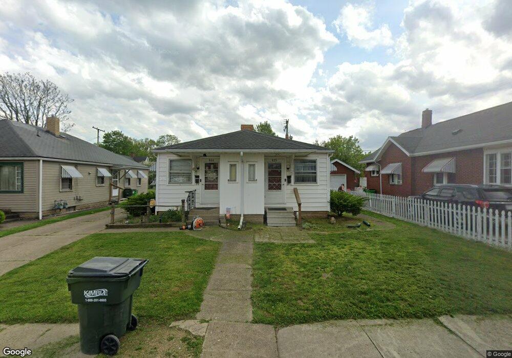 935 Adams St, Coshocton, OH 43812 - photo 1