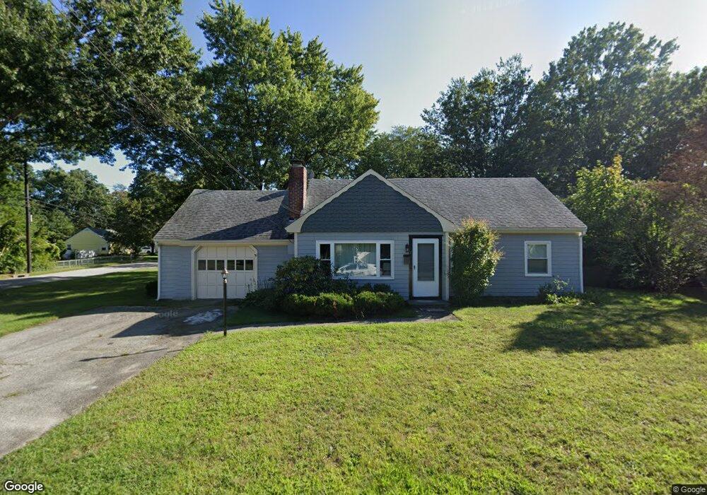 2 Grassy Plain Rd, Barrington, RI 02806 - photo 1