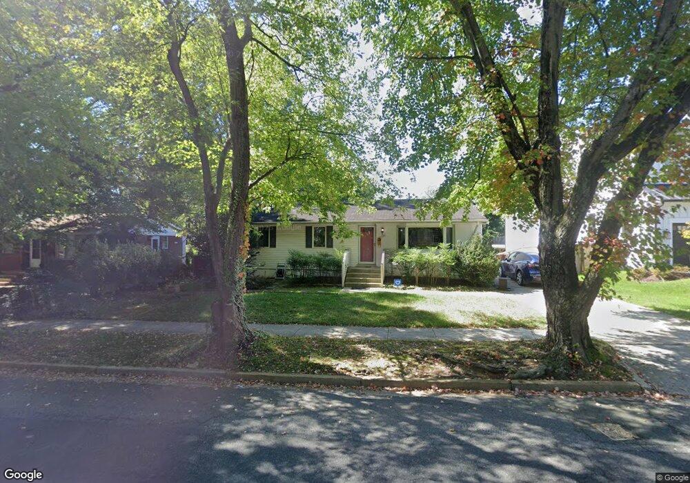 1103 Cottage St SW, Vienna, VA 22180 - photo 1