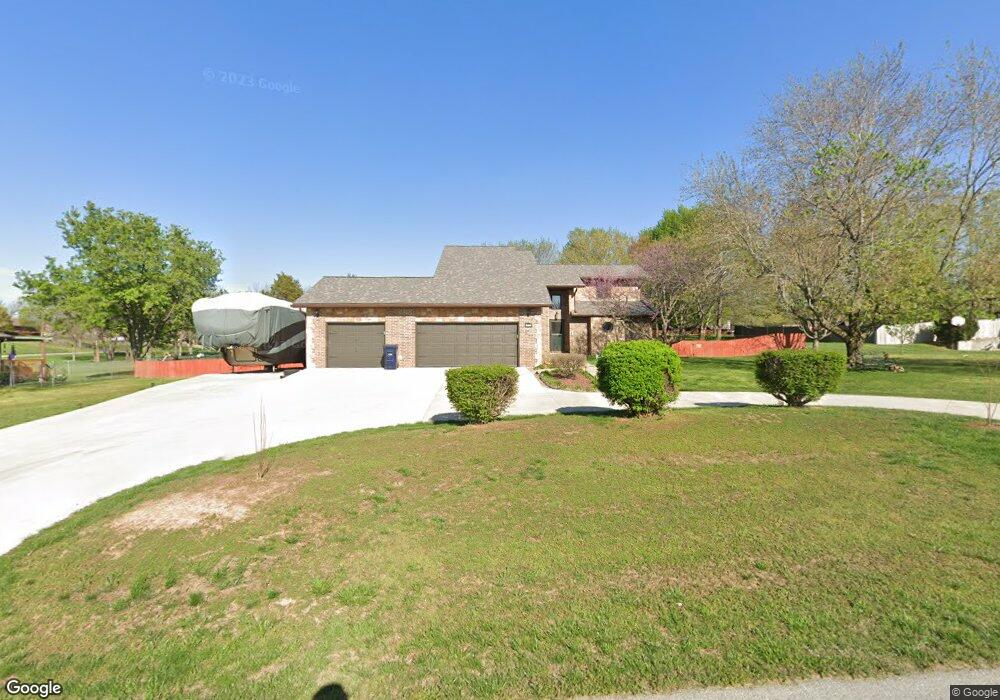 2046 N Foxtrot Ln, Nixa, MO 65714 - photo 1