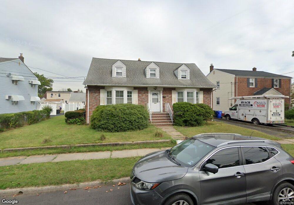 902 Walnut St, Linden, NJ 07036 - photo 1