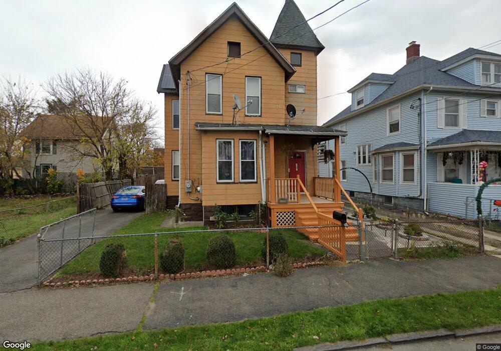 1206 Kossuth St, Bridgeport, CT 06608 - photo 1