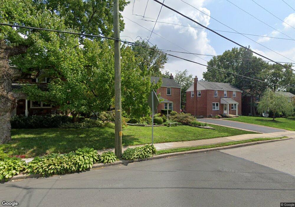 417 E Manoa Rd, Havertown, PA 19083 - photo 1