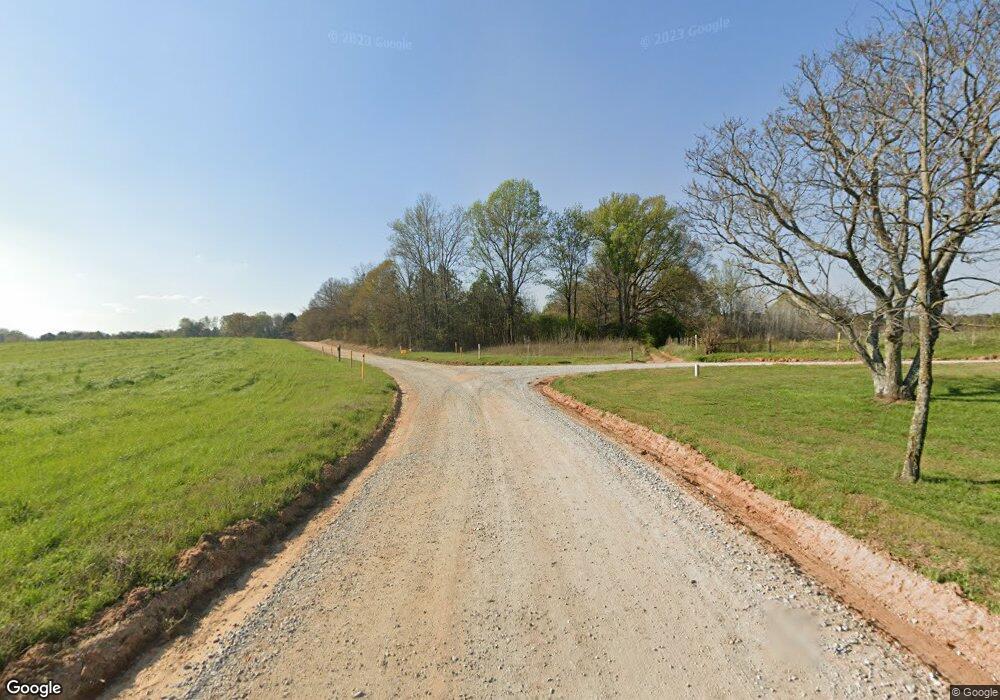 690 Racetrack Rd, Danielsville, GA 30633 - photo 1