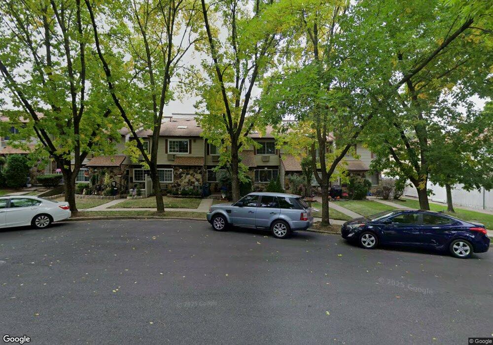 12 Fuller Ct unit A, Staten Island, NY 10306 - photo 1