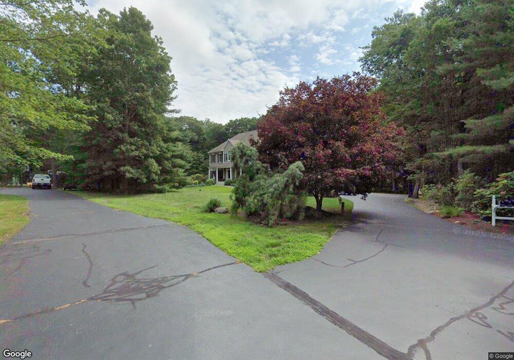 4 Marilyns Ln, Guilford, CT 06437 - photo 1