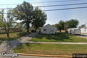 607 W Main St, Teutopolis, IL 62467