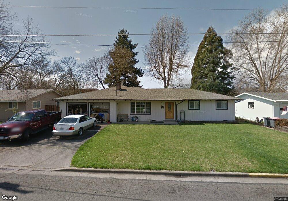 840 S 4th St, Central Point, OR 97502 - photo 1