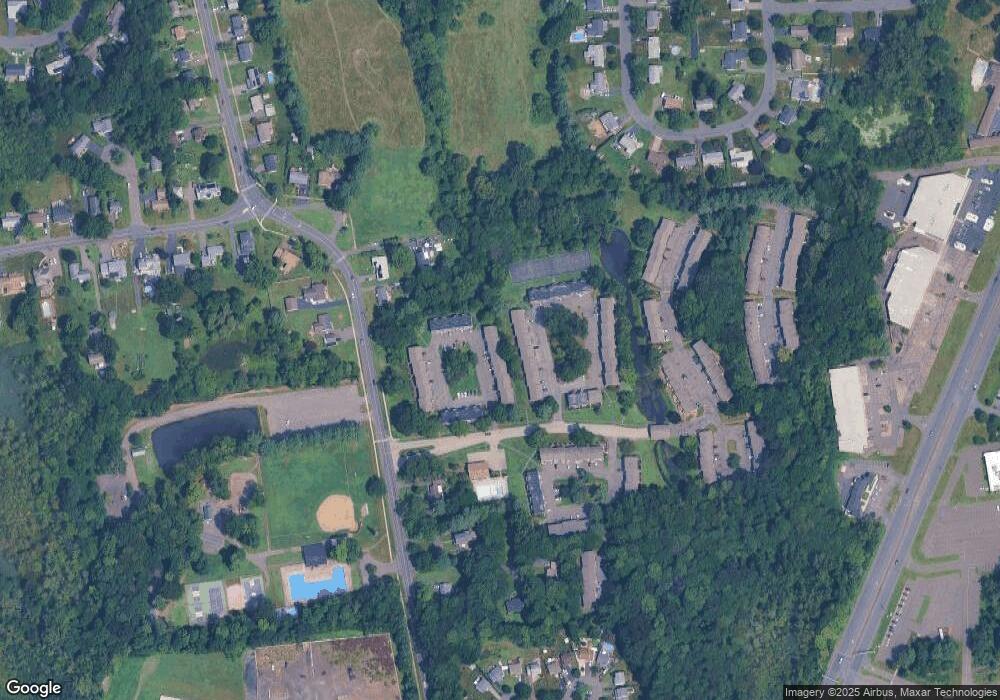 98 Churchill Dr, Newington, CT 06111 - photo 1