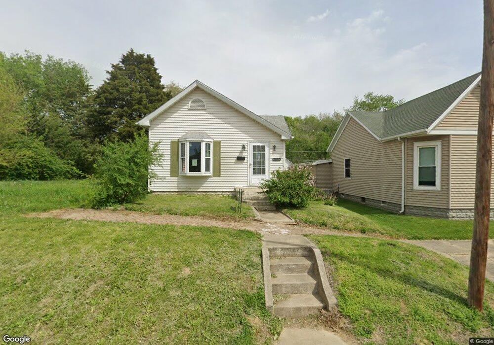 538 4th St, Lincoln, IL 62656 - photo 1