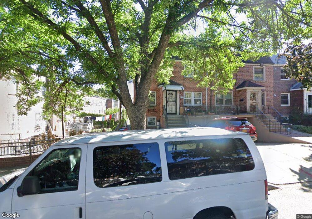 3111 70th St, East Elmhurst, NY 11370 - photo 1