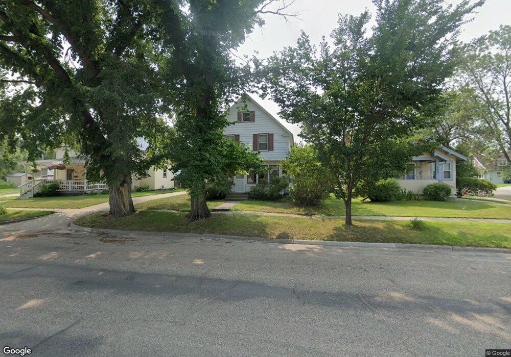 406 3rd Ave SW, Jamestown, ND 58401 - photo 1