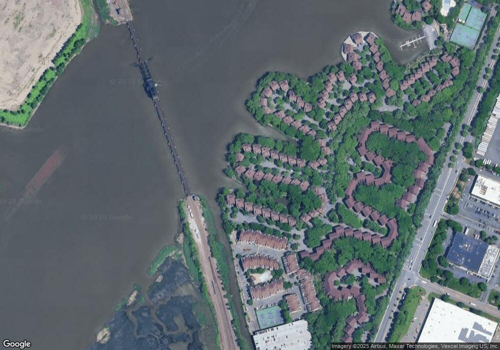 131 Sunset Key unit 131, Secaucus, NJ 07094 - photo 1