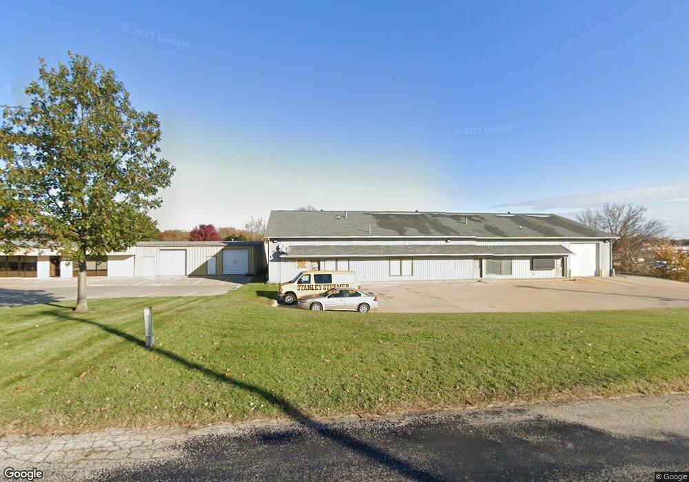 3524 18th Ave SW, Cedar Rapids, IA 52404 - photo 1