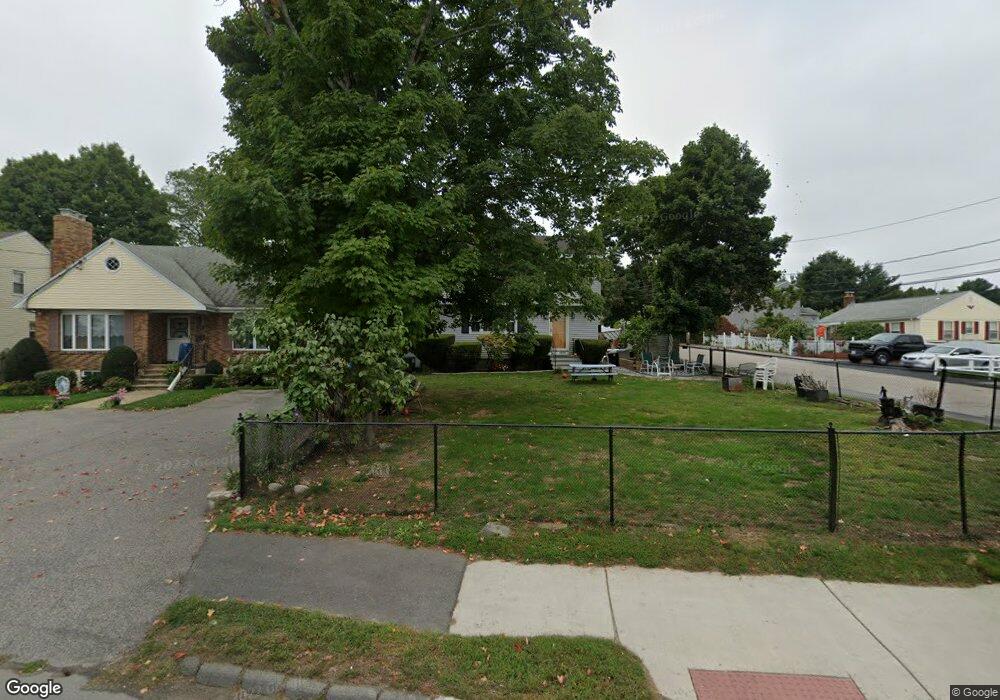 664 Trapelo Rd, Waltham, MA 02452 - photo 1