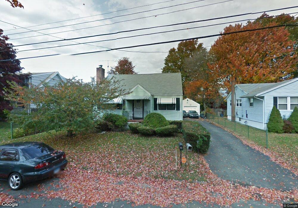 92 Dewey St, Stratford, CT 06615 - photo 1