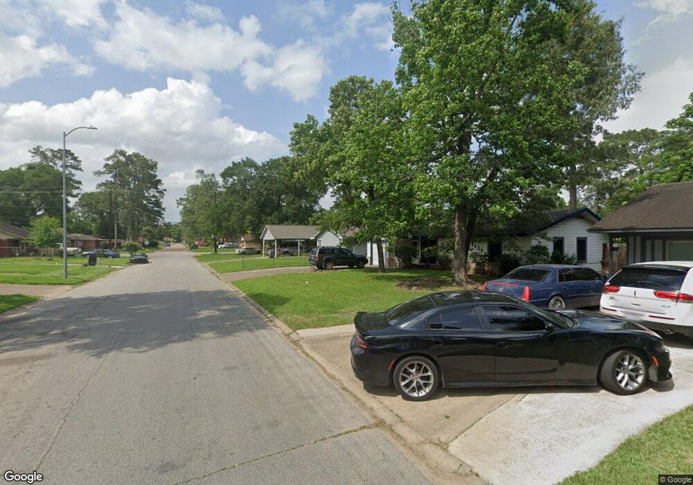 10430 Envoy St, Houston, TX 77016 - photo 1