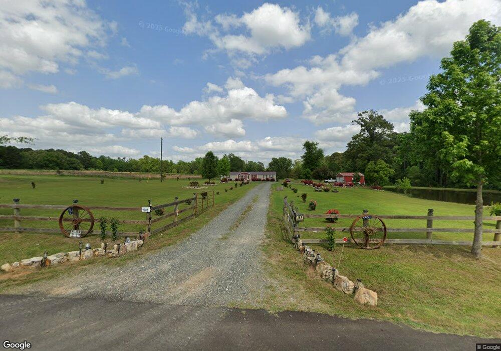 1385 Randall Rd, Texarkana, TX 75501 - photo 1