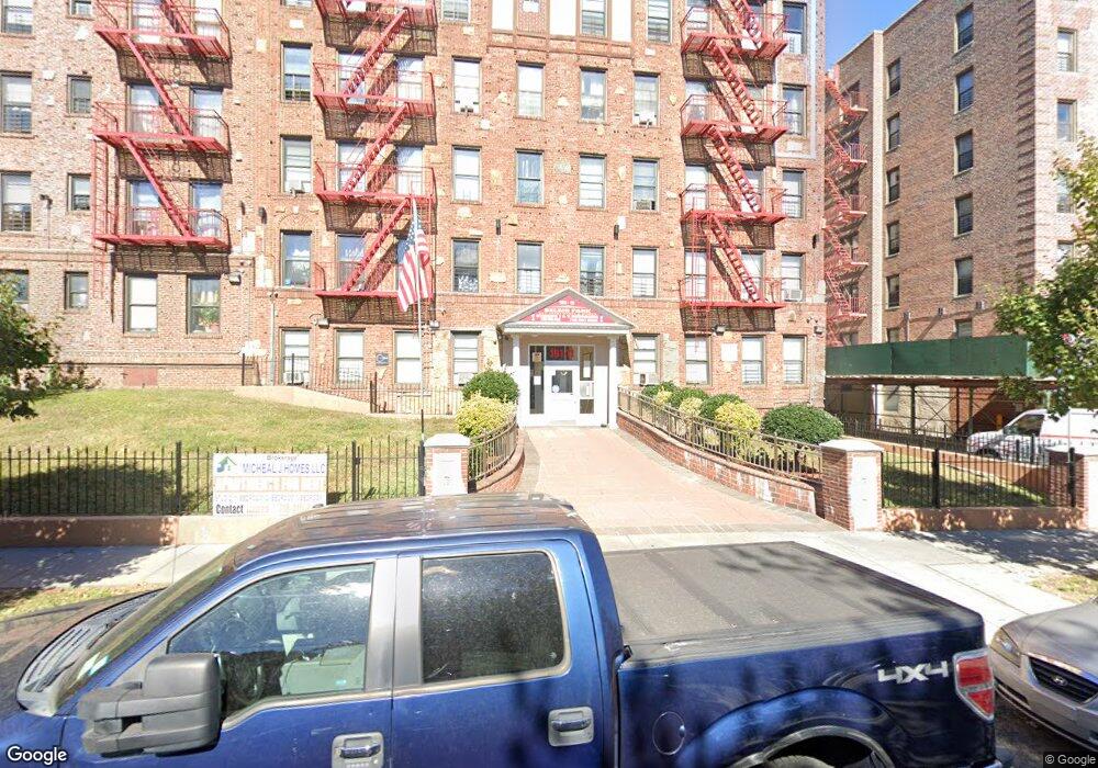 19111 Woodhull Ave, Jamaica, NY 11423 - photo 1