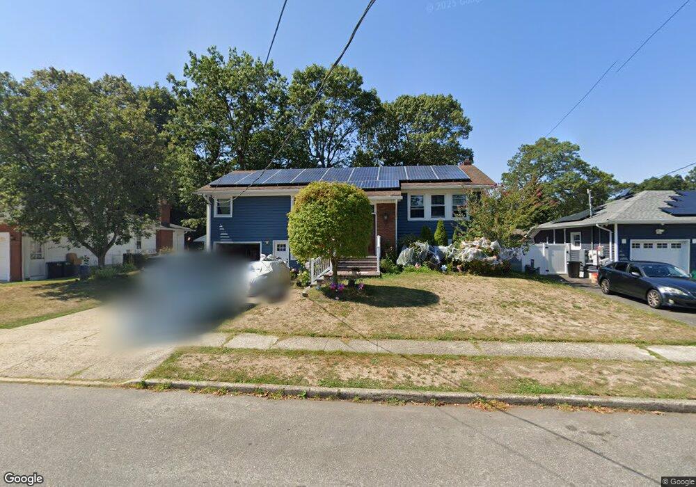 299 Deauville Blvd, Copiague, NY 11726 - photo 1