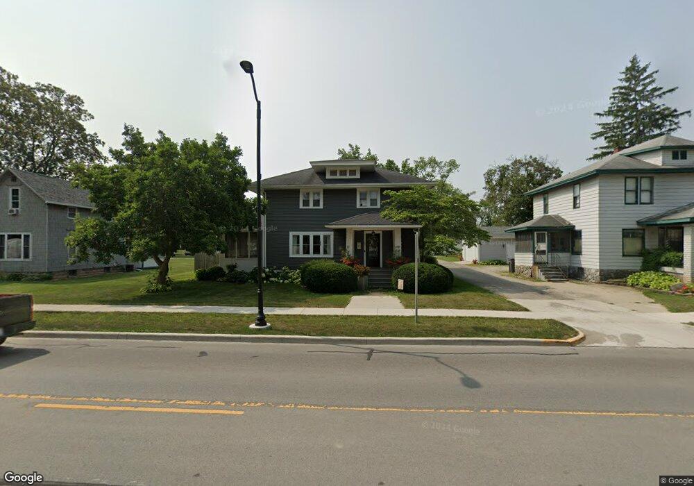 605 W Market St, Nappanee, IN 46550 - photo 1