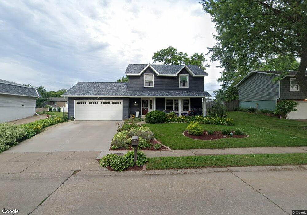 5702 Appomattox Rd, Davenport, IA 52806 - photo 1