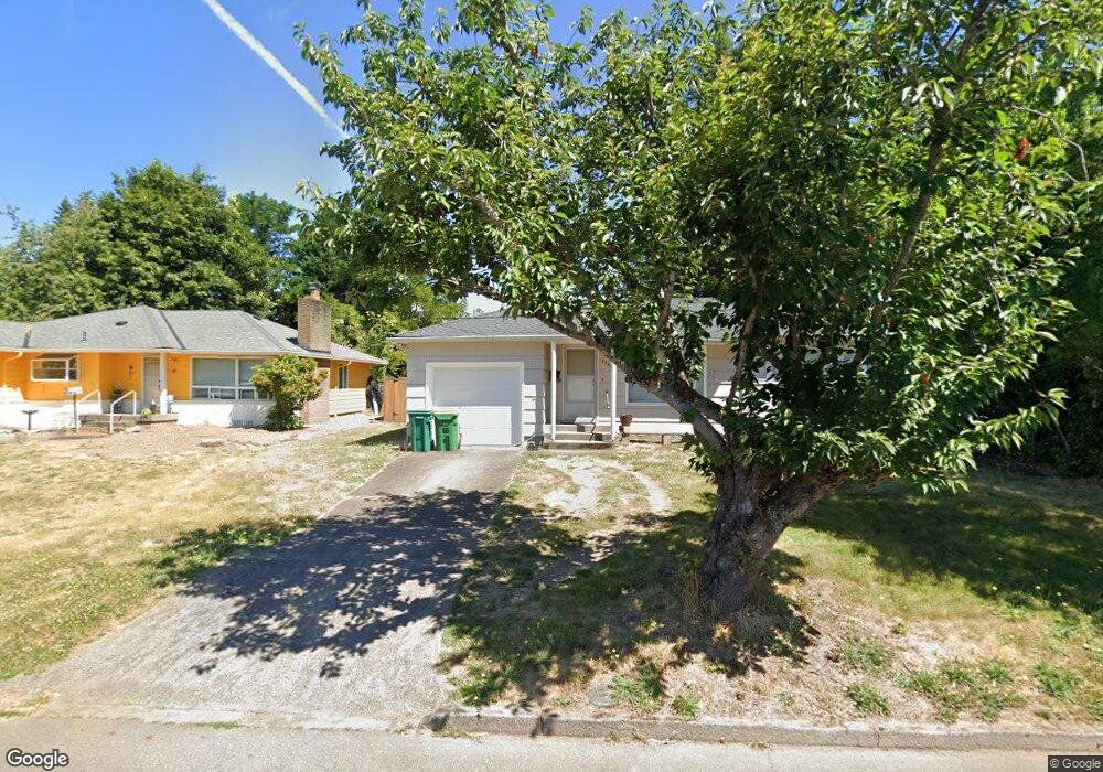 2523 13th Ave, Forest Grove, OR 97116 - photo 1