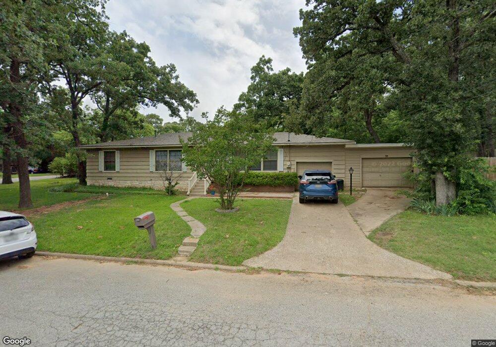 1025 S Maurice Ave, Denison, TX 75020 - photo 1