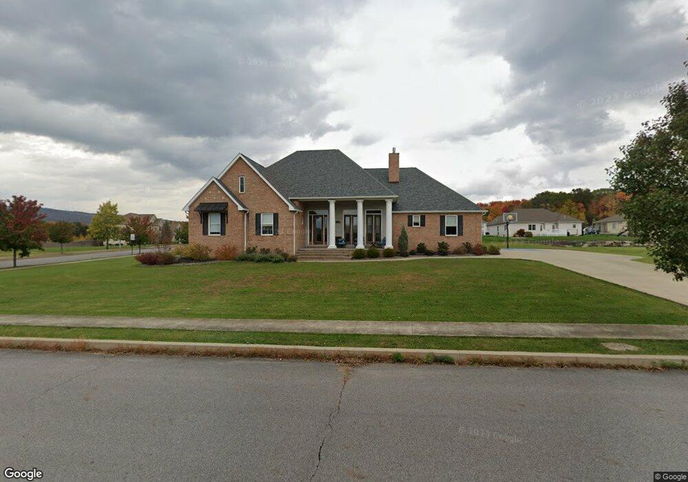 420 Varsity Dr, Throop, PA 18512 - photo 1