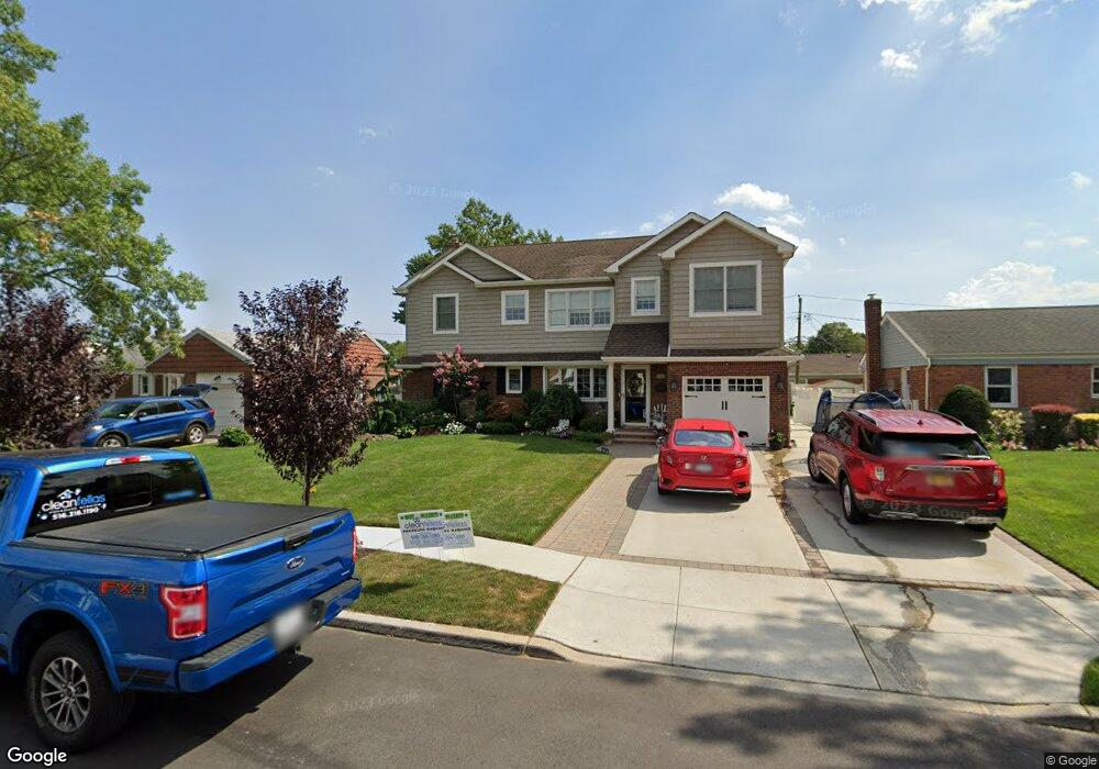 751 Cypress Dr, Franklin Square, NY 11010 - photo 1