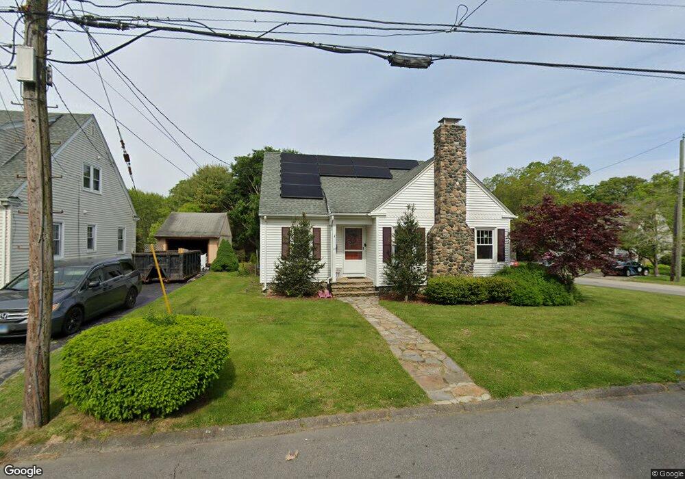 14 Avery St, Pawcatuck, CT 06379 - photo 1