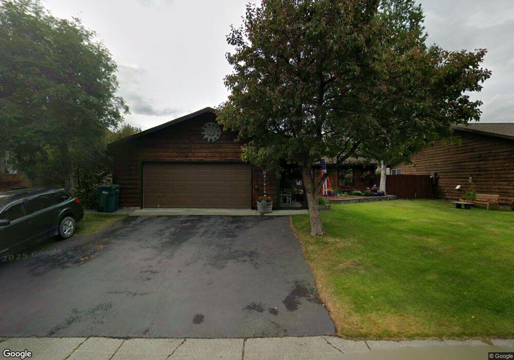 8110 Summerset Dr, Anchorage, AK 99518 - photo 1