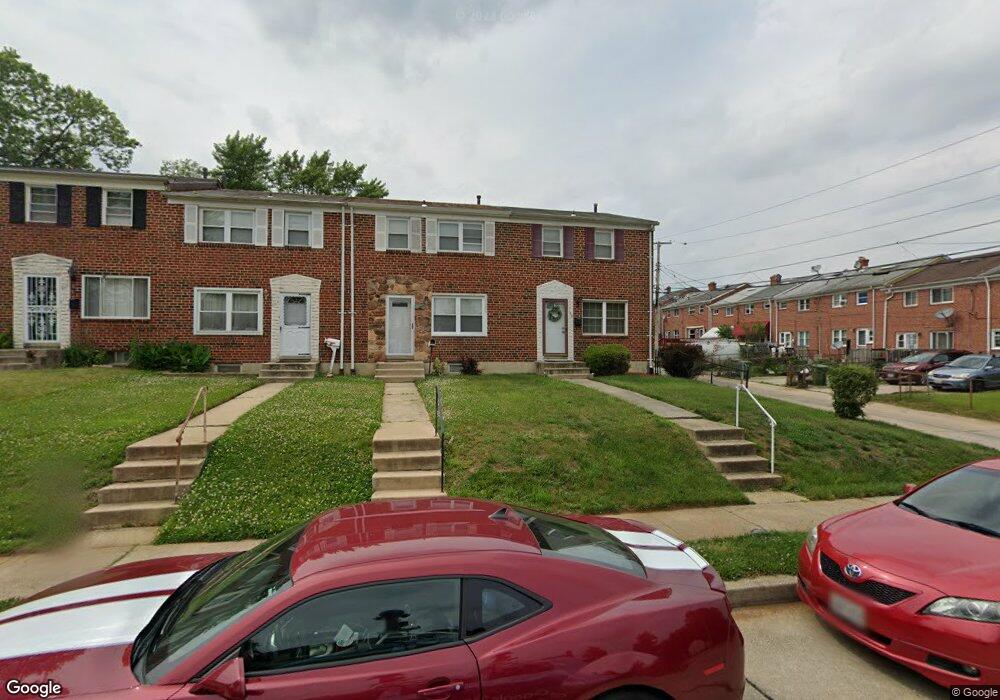 600 Charraway Rd, Baltimore, MD 21229 - photo 1