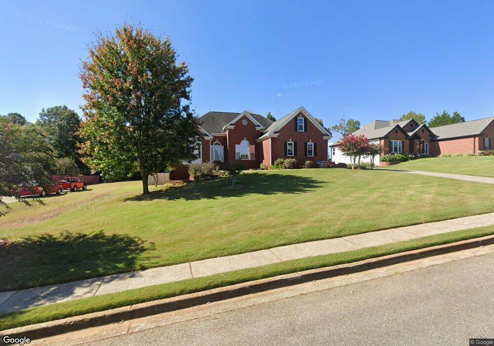 1372 Beringer Dr, Hoschton, GA 30548 - photo 1