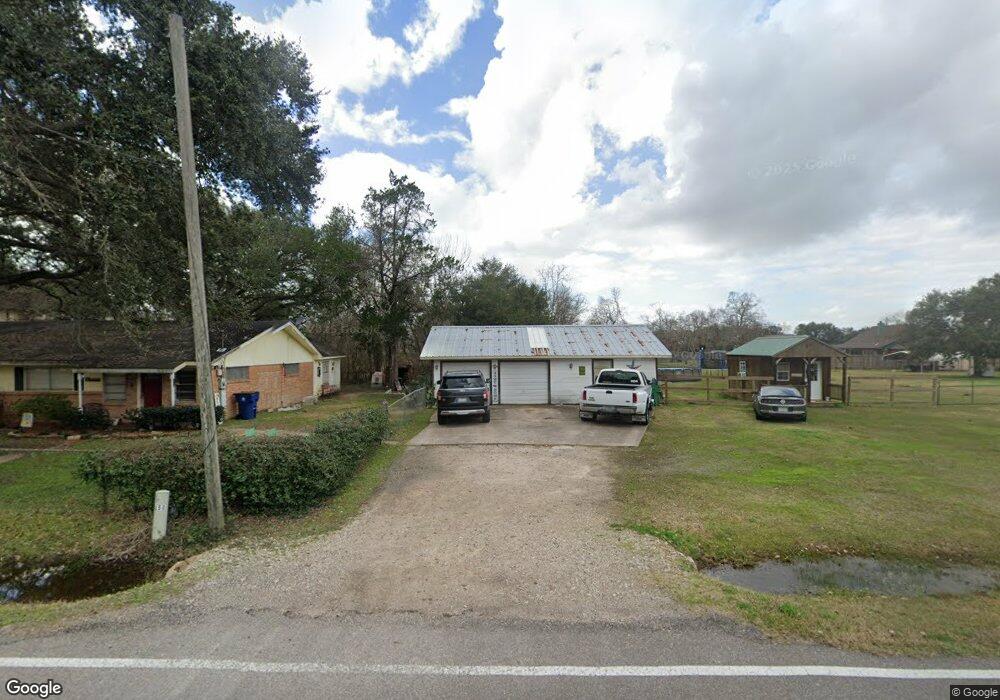 7150 Cemetary Rd, Manvel, TX 77578 - photo 1