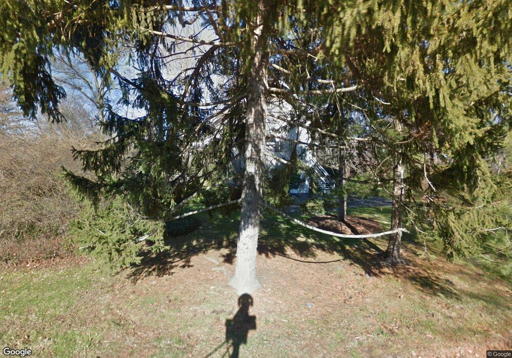 33 Carriglea Dr, Riverside, CT 06878 - photo 1