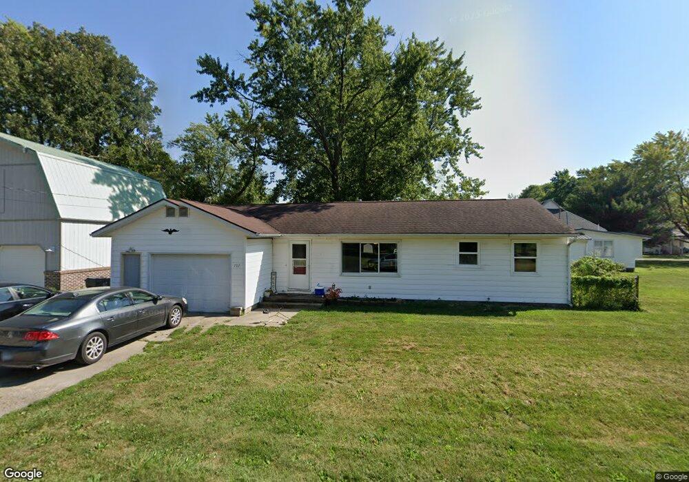 707 E Northline Rd, Tuscola, IL 61953 - photo 1