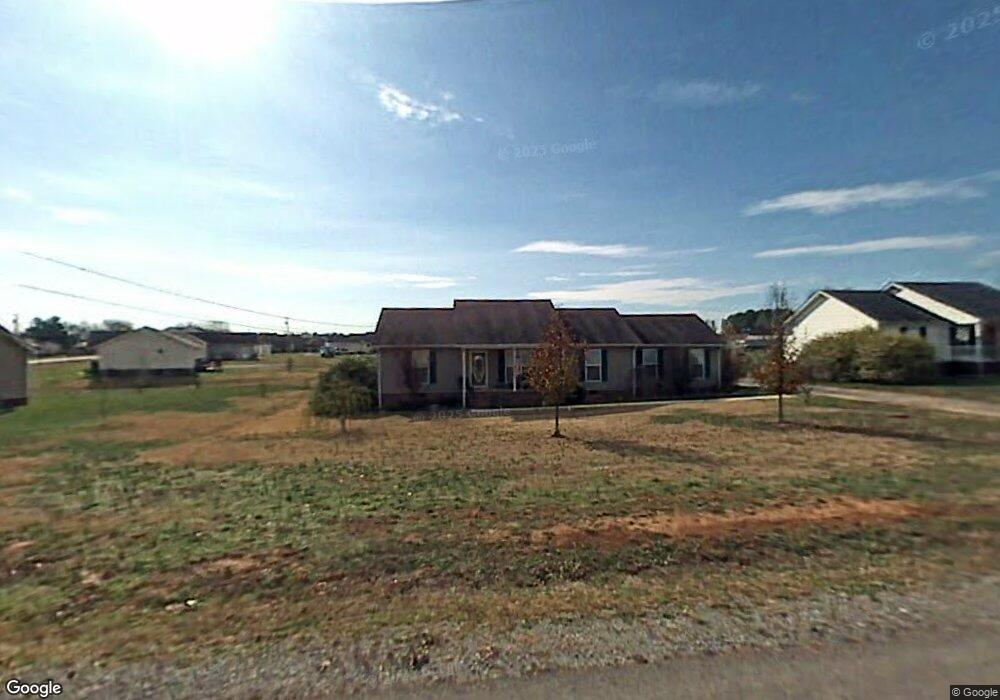 214 Shapard Dr, Shelbyville, TN 37160 - photo 1