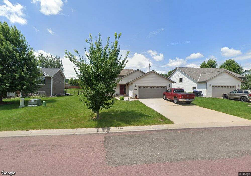 304 Maverick Dr unit 304 Maverick Drive, Mankato, MN 56001 - photo 1