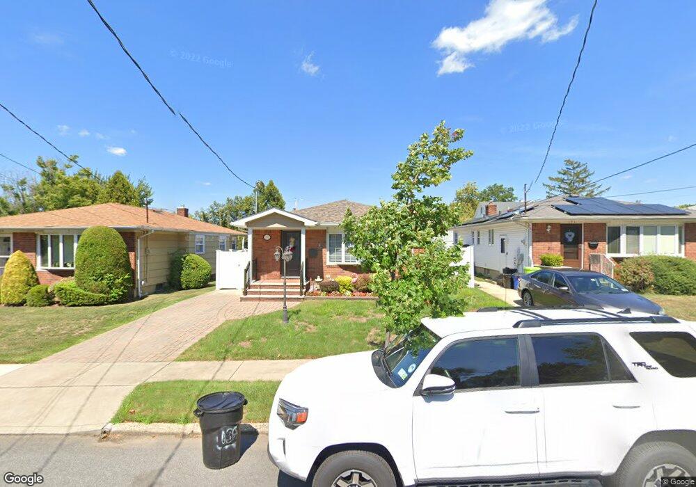 135 Thomas St, Staten Island, NY 10306 - photo 1