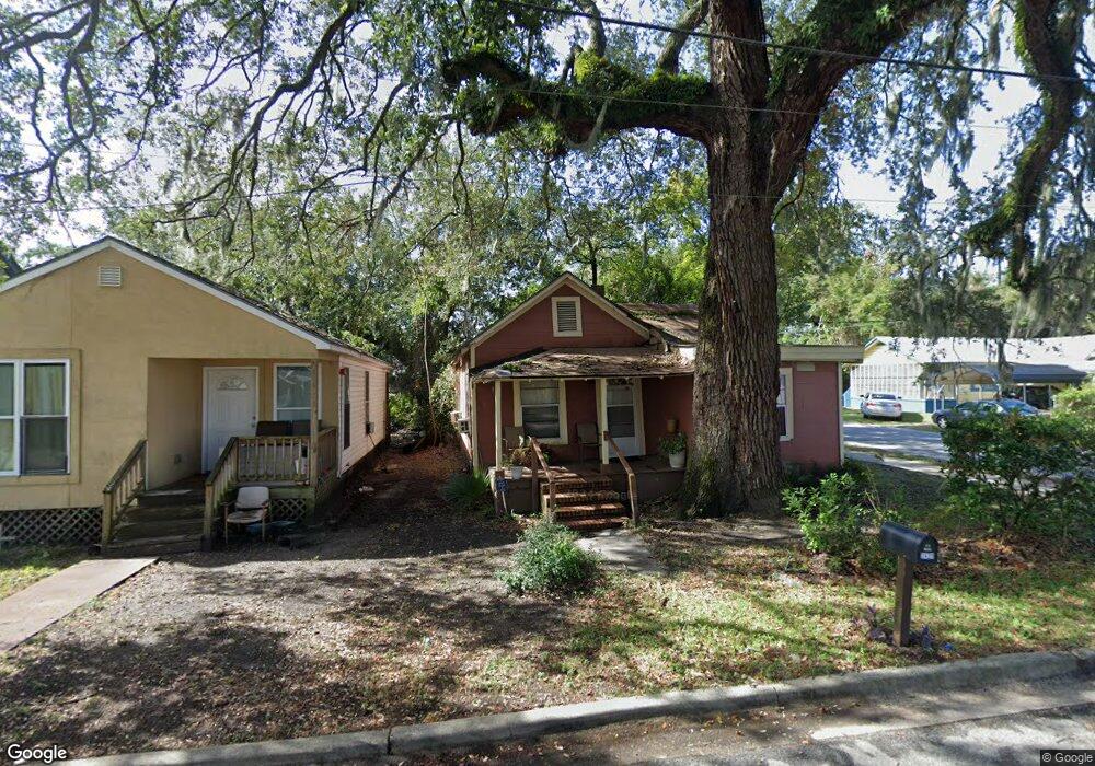 2429 Wolfe St, Brunswick, GA 31520 - photo 1