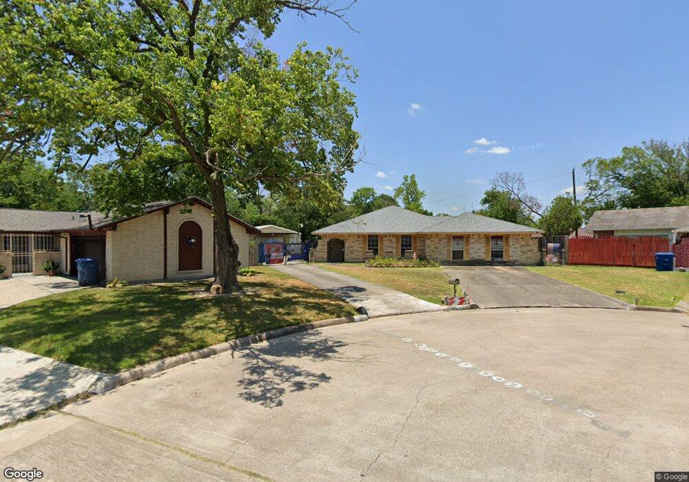 8711 Bisley Ln, Houston, TX 77088 - photo 1