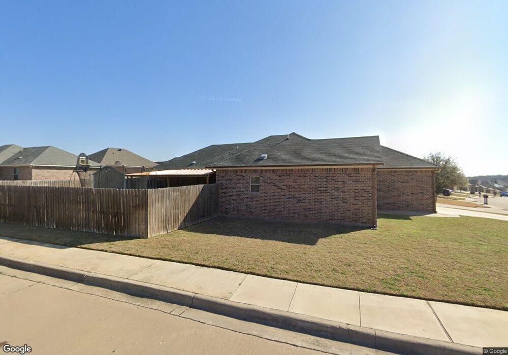 1221 Newcastle Dr, Weatherford, TX 76086 - photo 1