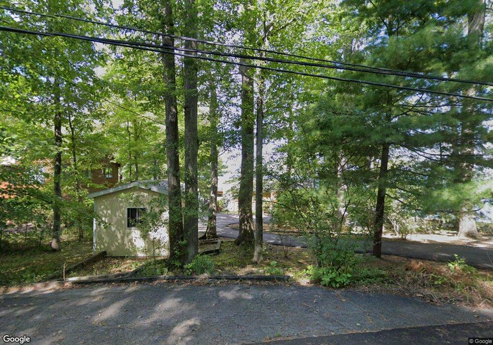 11370 W Maple Dr, Columbus, IN 47201 - photo 1