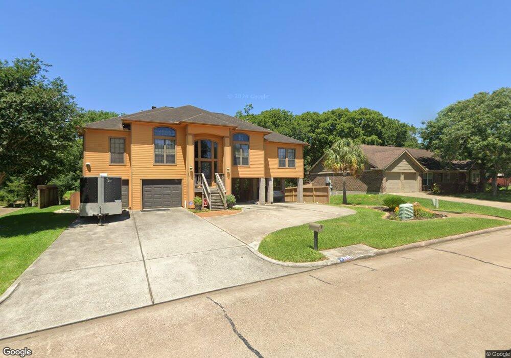 5472 Apple Blossom Ln, Friendswood, TX 77546 - photo 1